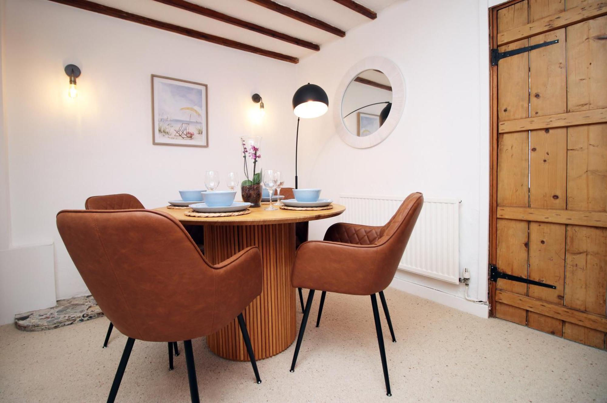 Little Gem In The Mumbles! Fishermans Cottage With Log Burner, Dog Friendly And Welcome Breakfast Hamper! Exterior photo