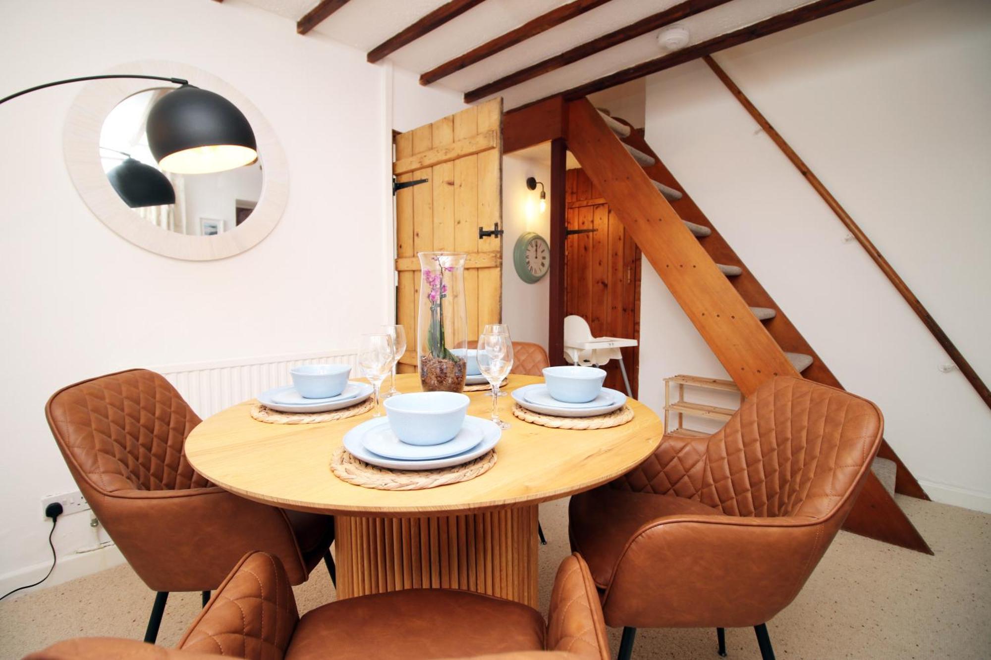 Little Gem In The Mumbles! Fishermans Cottage With Log Burner, Dog Friendly And Welcome Breakfast Hamper! Exterior photo