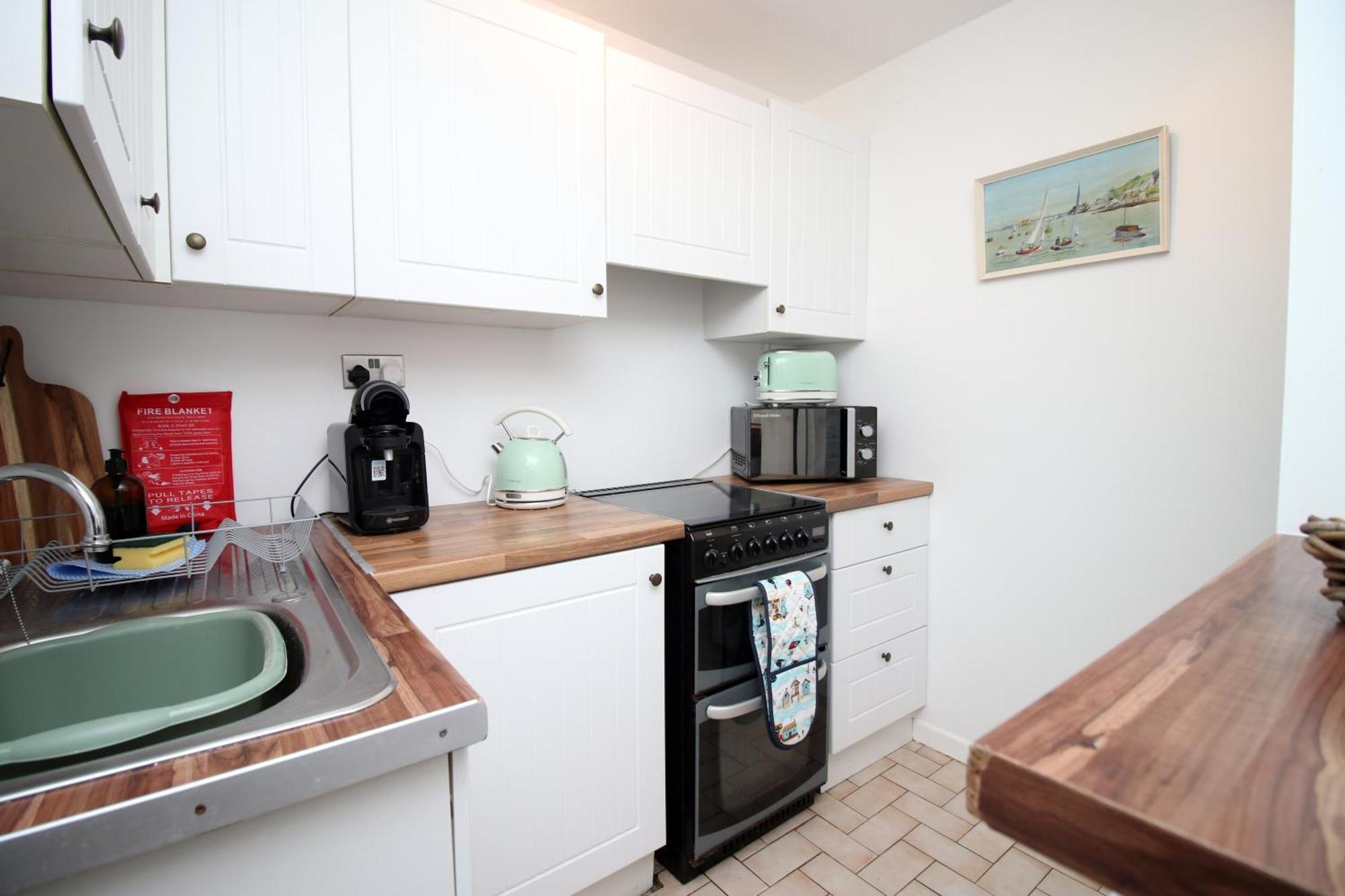 Little Gem In The Mumbles! Fishermans Cottage With Log Burner, Dog Friendly And Welcome Breakfast Hamper! Exterior photo